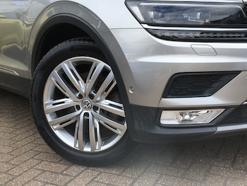 Used Volkswagen Tiguan 2017 for sale - 78251548: Photo