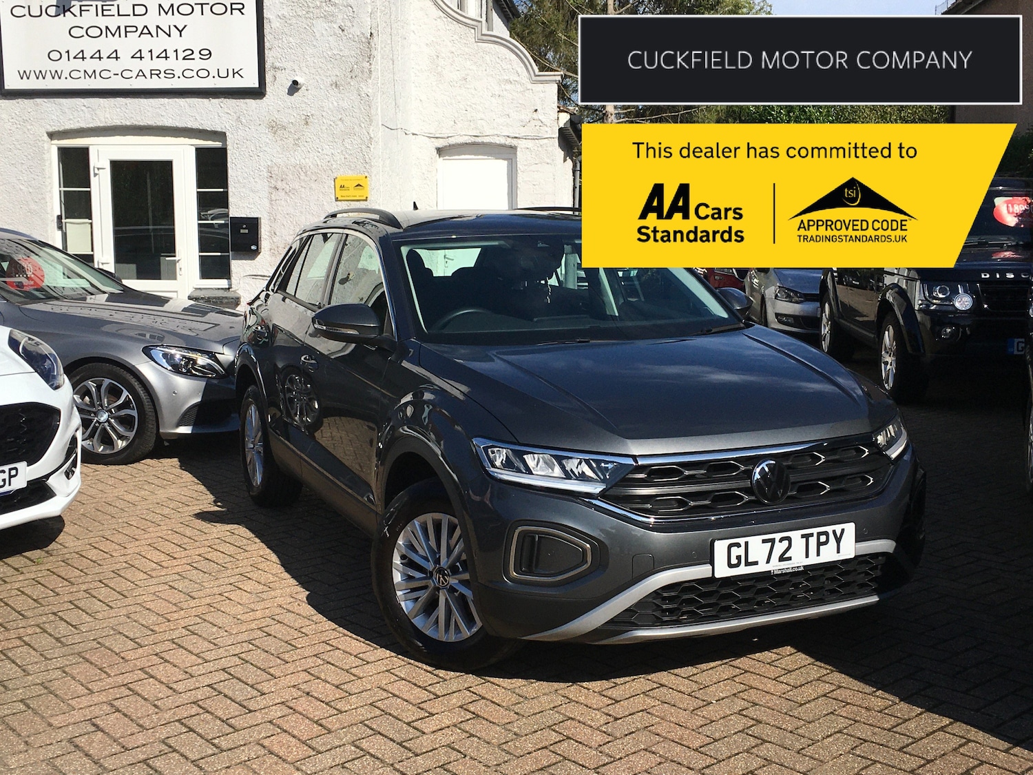 Used Volkswagen T-Roc 2023 for sale - 75995620: Photo 1