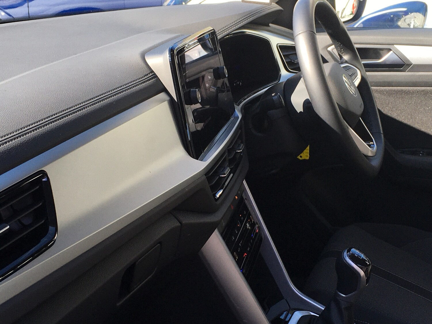 Used Volkswagen T-Roc 2023 for sale - 75995620: Photo 14