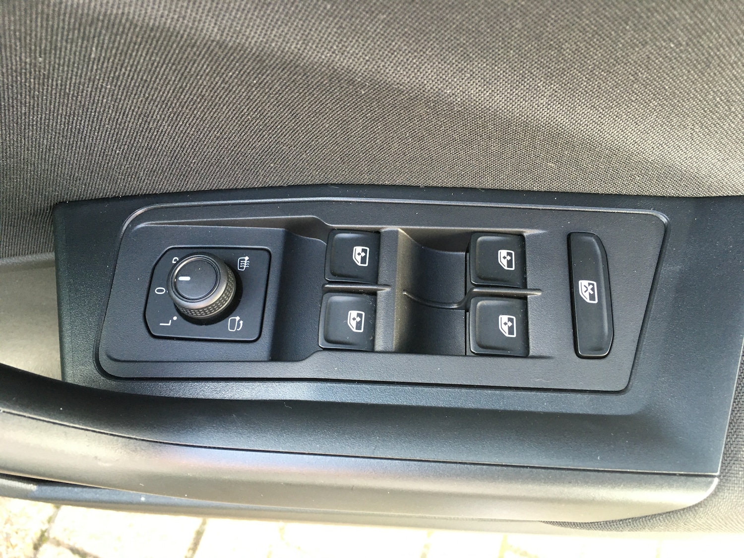 Used Volkswagen T-Roc 2023 for sale - 75995620: Photo 20