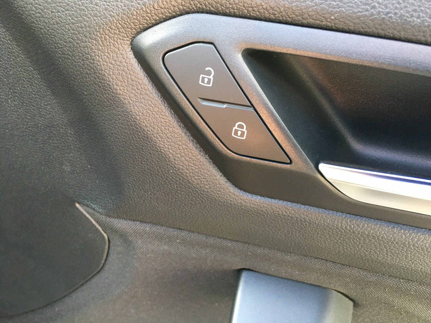 Used Volkswagen T-Roc 2023 for sale - 75995620: Photo 21