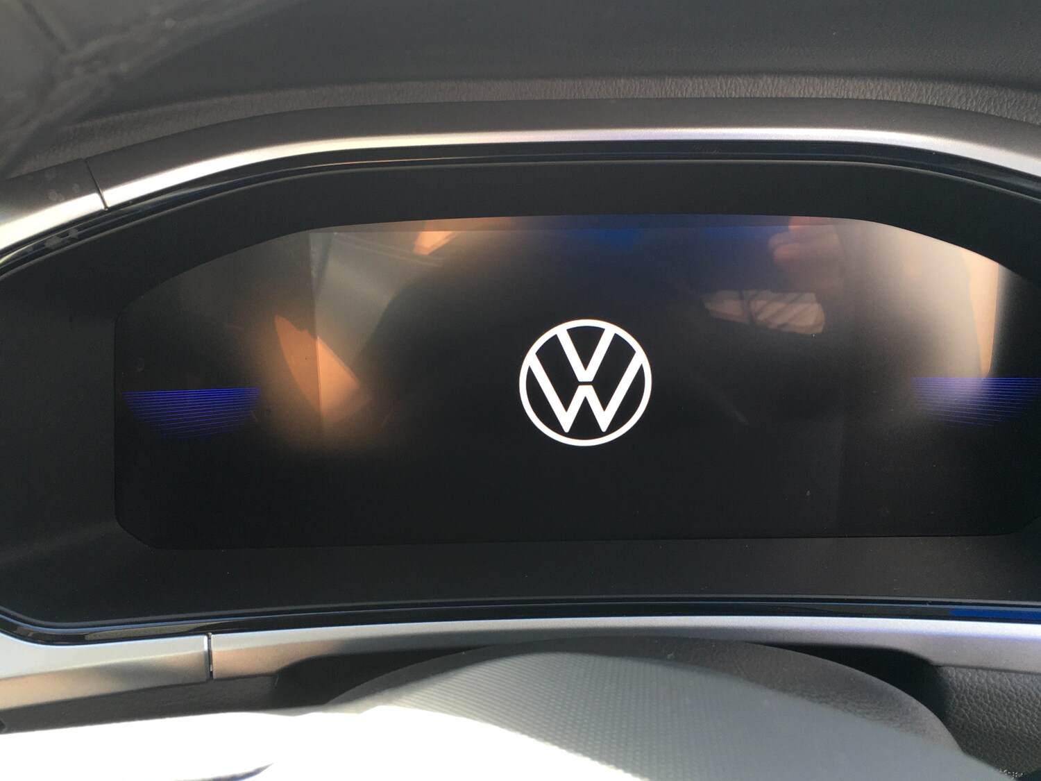 Used Volkswagen T-Roc 2023 for sale - 75995620: Photo 24