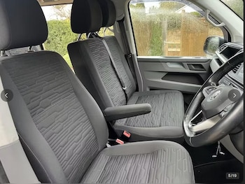 Used Volkswagen Transporter Shuttle 2020 for sale - 77805005: Photo