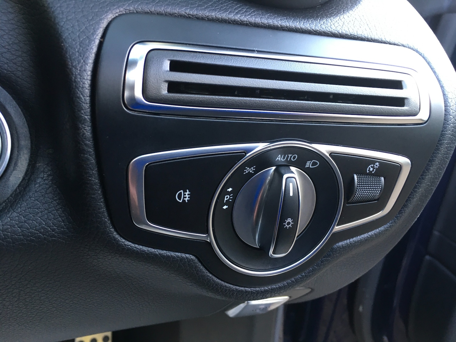 Used Mercedes-Benz C Class 2018 for sale - 76508866: Photo 32