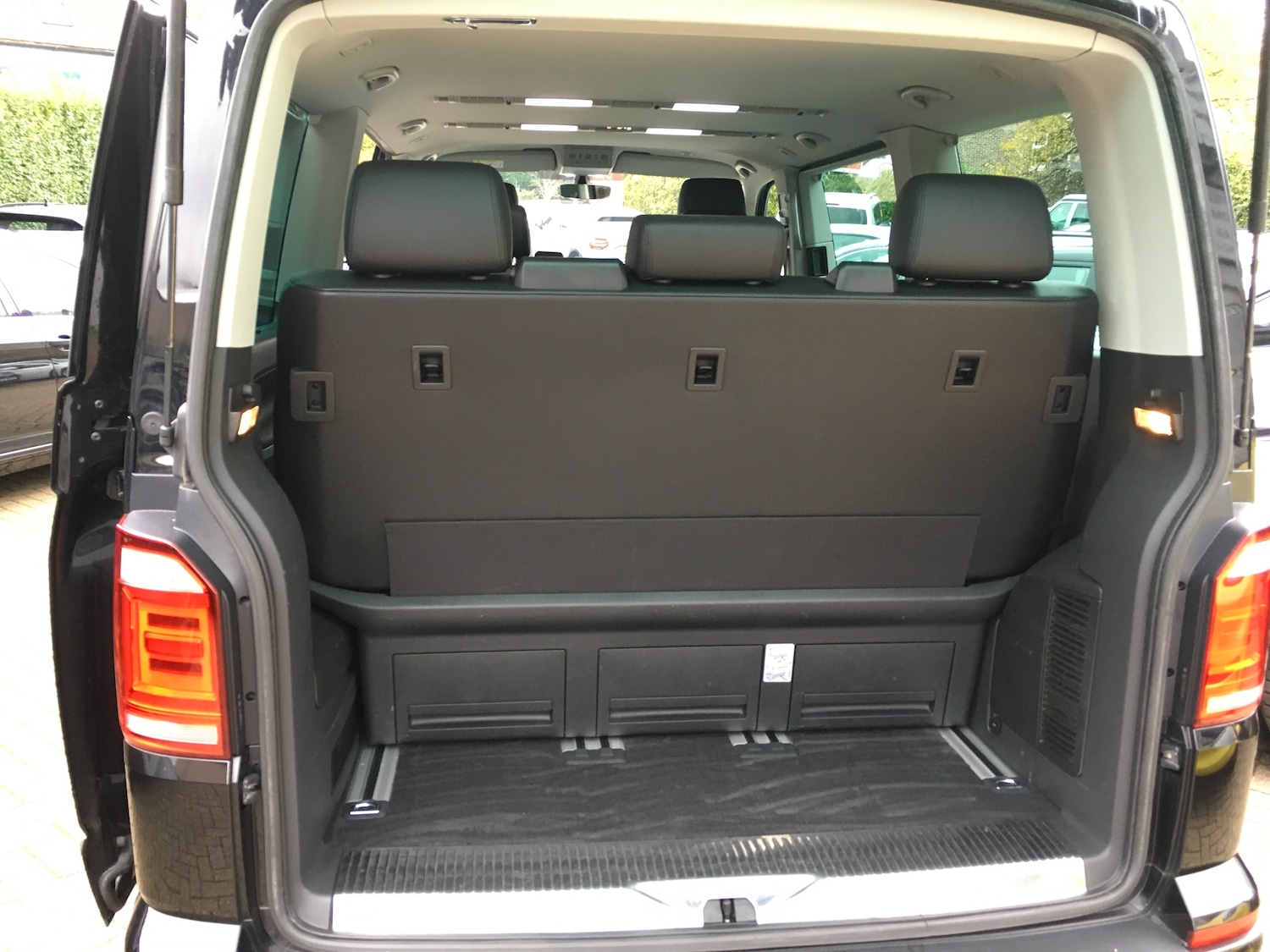 Used Volkswagen Caravelle 2019 for sale - 76274425: Photo 18