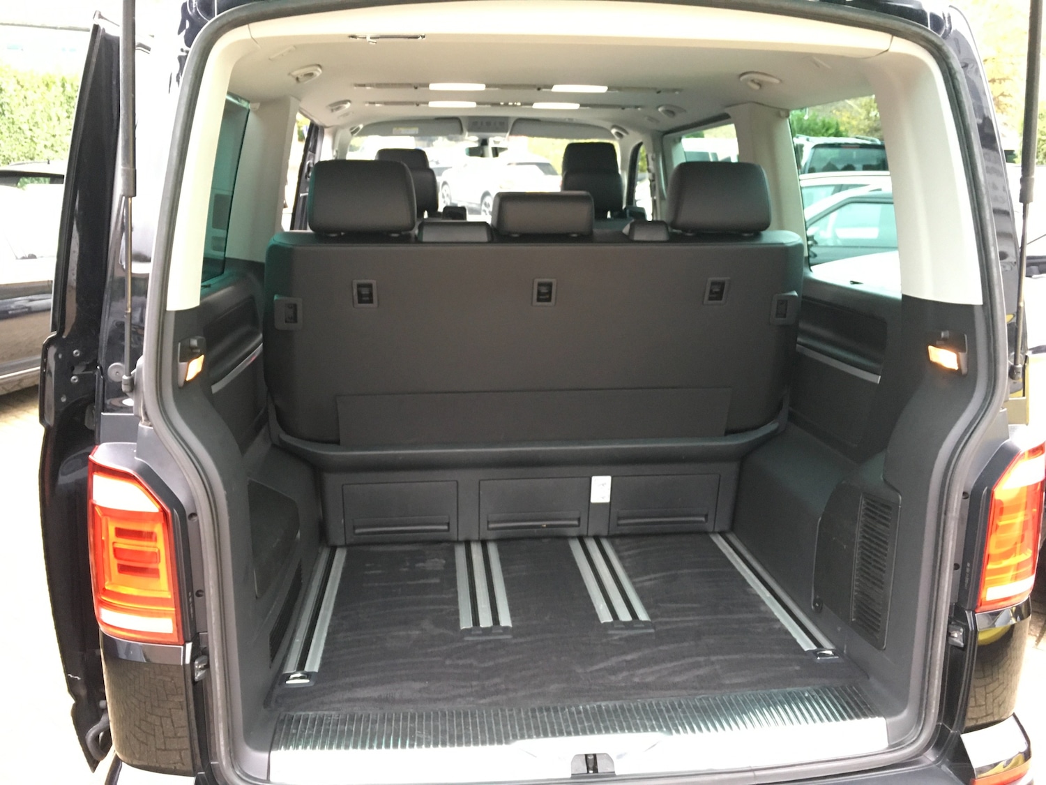 Used Volkswagen Caravelle 2019 for sale - 76274425: Photo 19