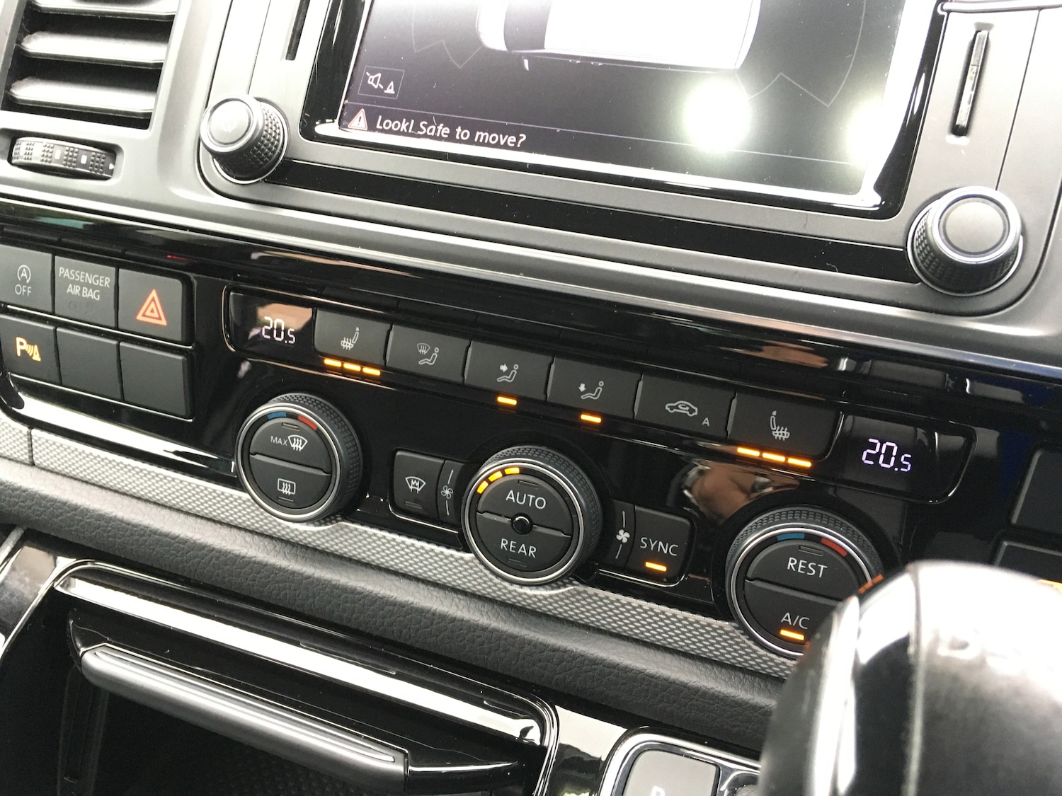 Used Volkswagen Caravelle 2019 for sale - 76274425: Photo 28