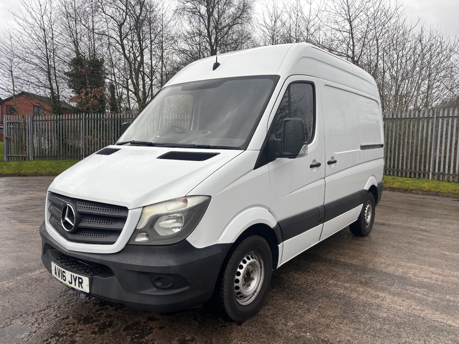 Used Mercedes-Benz Sprinter 2016 for sale - 77677255: Photo 2