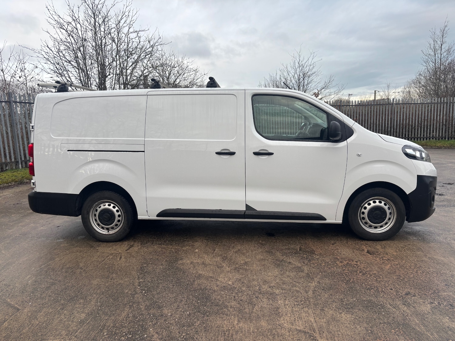 Used Vauxhall Vivaro 2023 for sale - 77528106: Photo 6