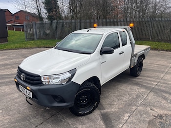 Used Toyota Hilux 2020 for sale - 77848311: Photo