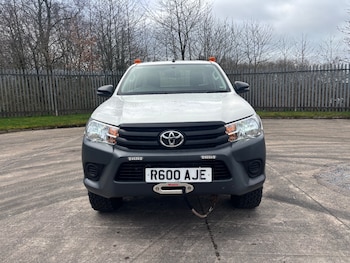 Used Toyota Hilux 2020 for sale - 77848311: Photo
