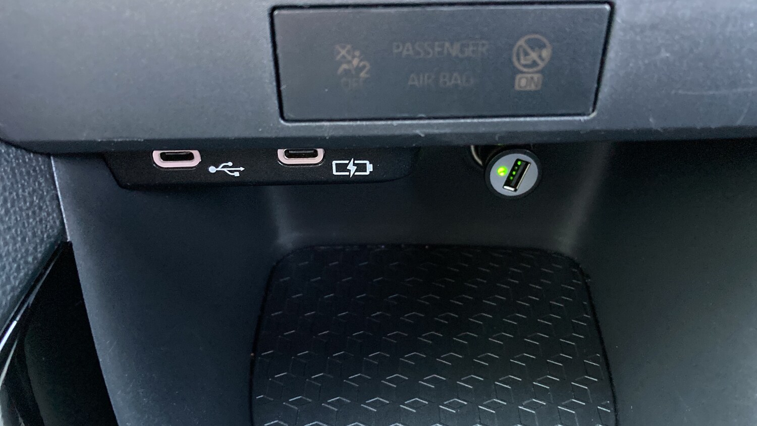 Used Toyota Yaris 2024 for sale - 77167915: Photo 28