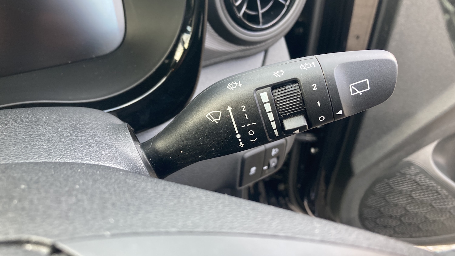 Used Hyundai i10 2024 for sale - 78143797: Photo 34