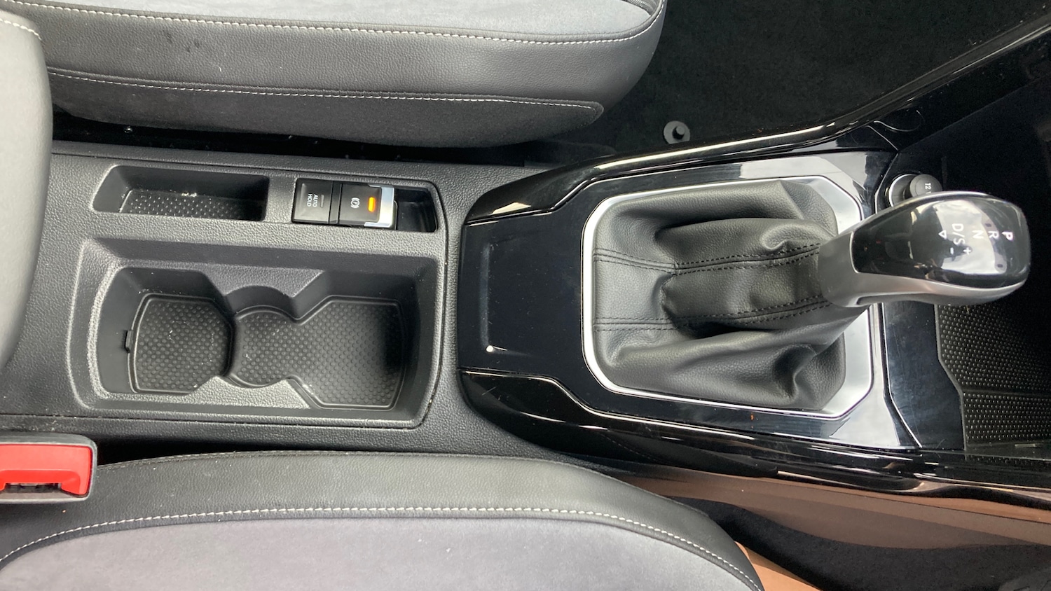 Used Volkswagen T-Roc 2024 for sale - 76599913: Photo 19