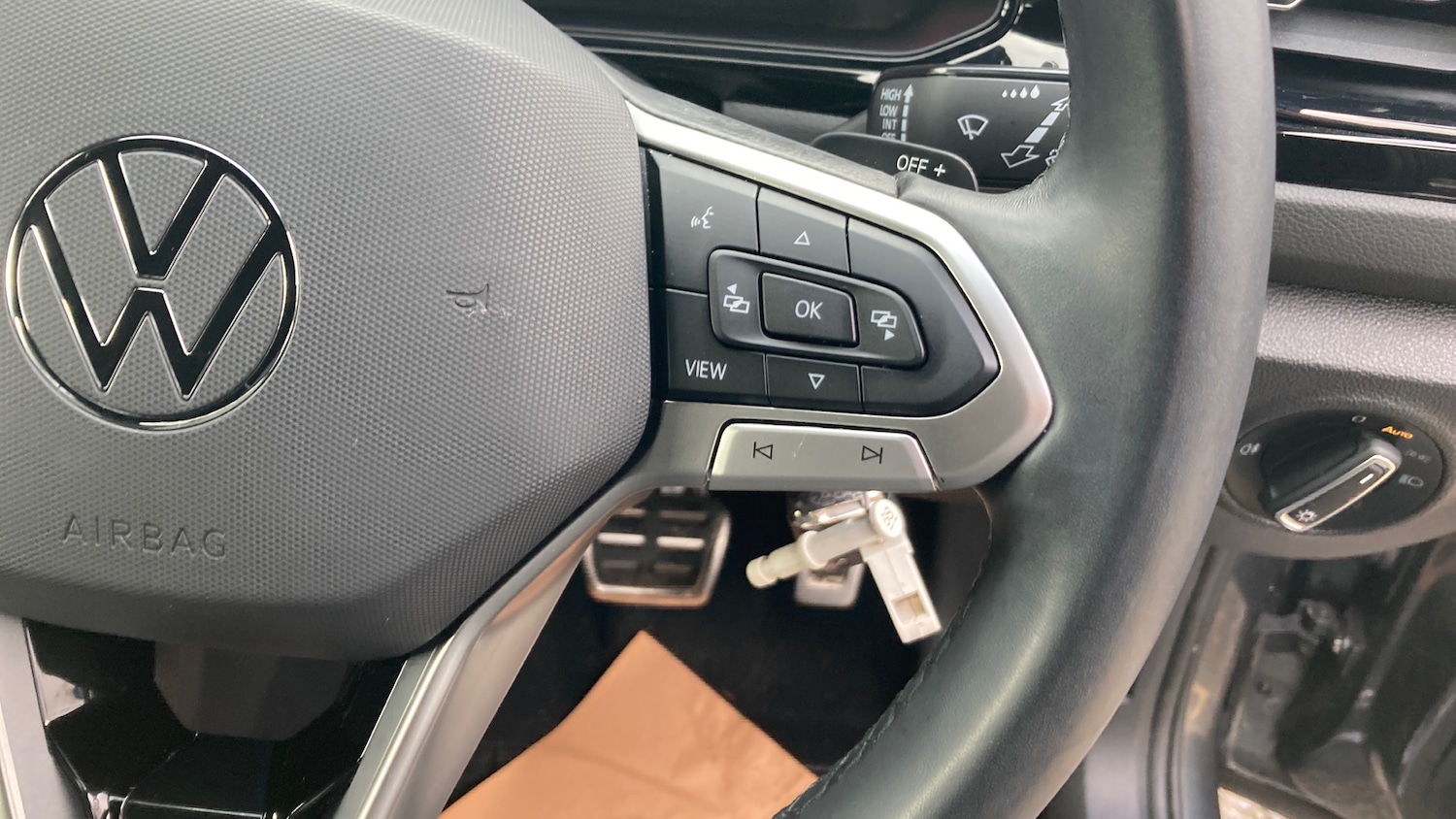 Used Volkswagen T-Roc 2024 for sale - 76599913: Photo 32