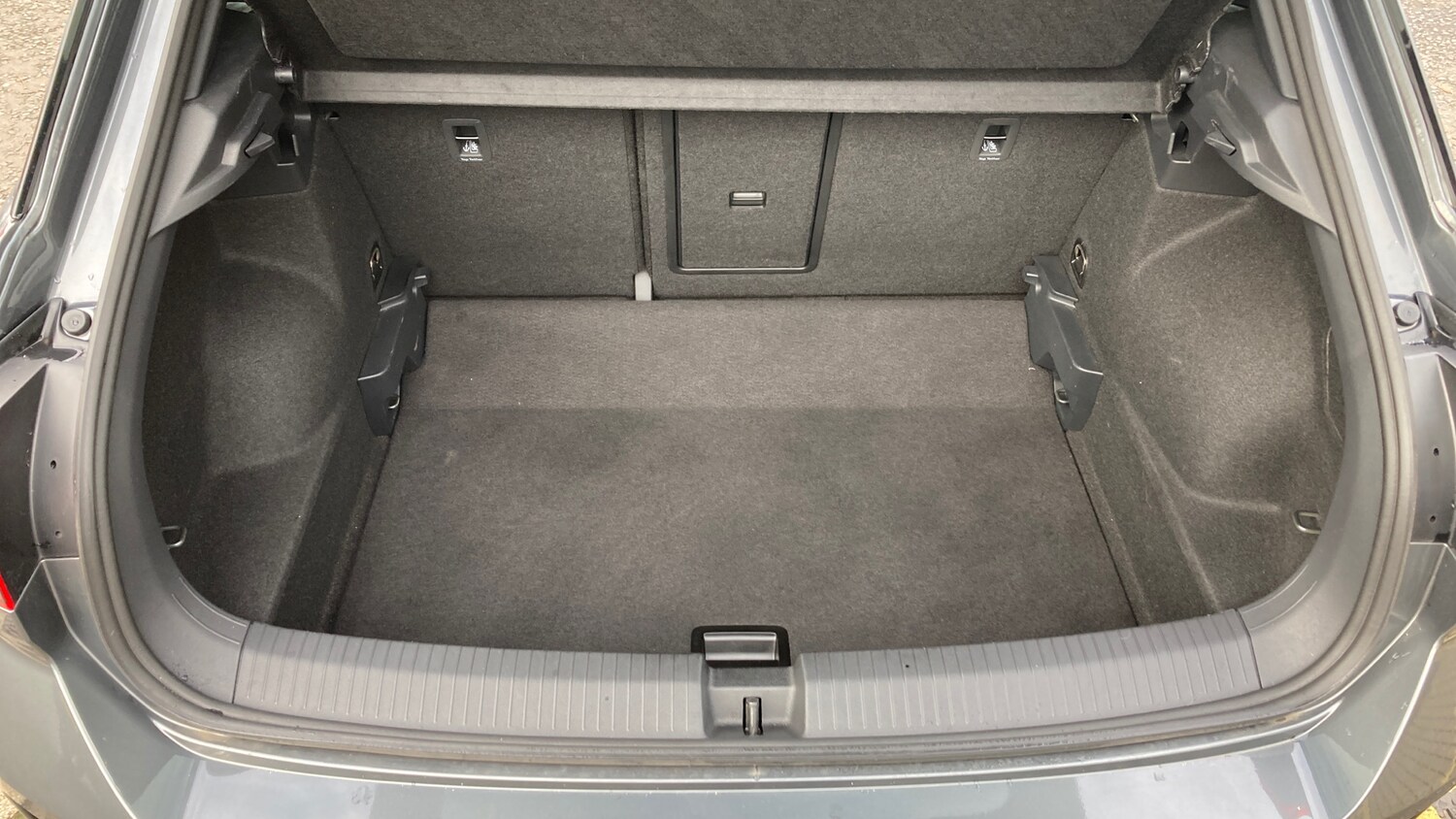 Used Volkswagen T-Roc 2024 for sale - 76599913: Photo 37