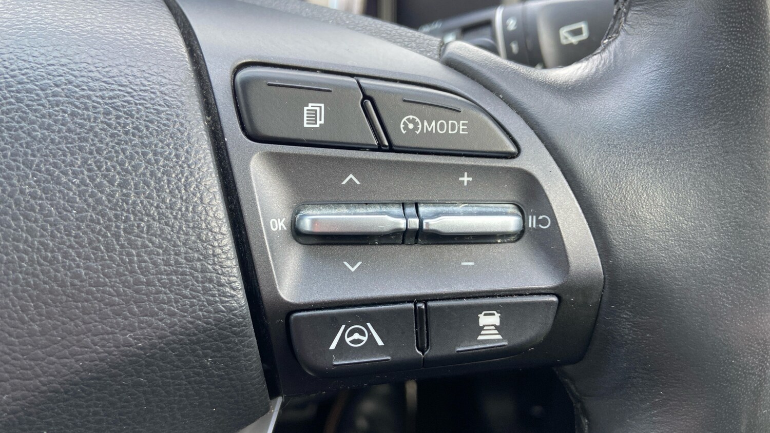 Used Hyundai KONA 2022 for sale - 76892894: Photo 36