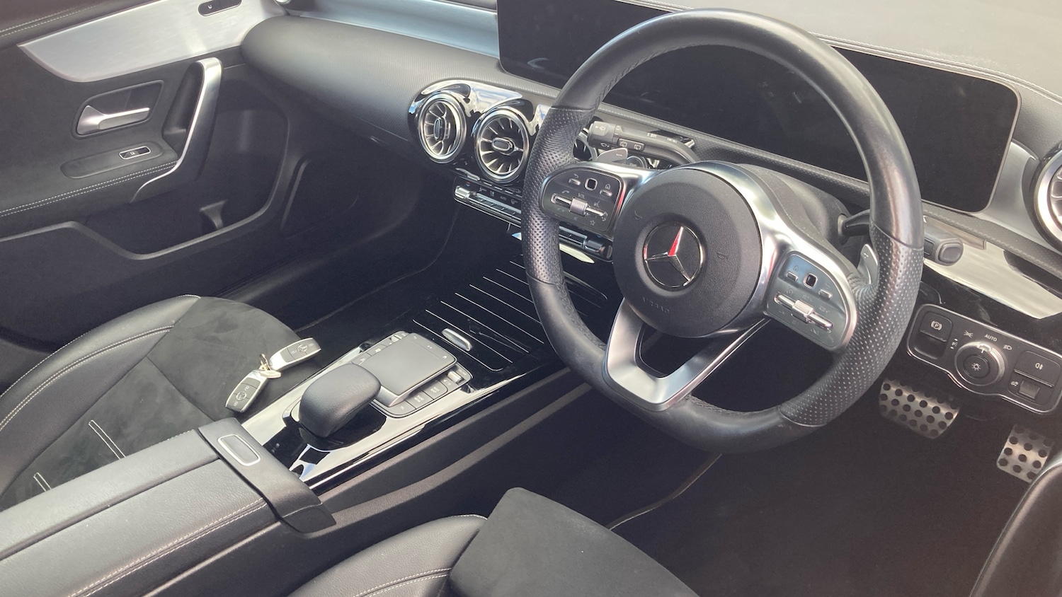 Used Mercedes-Benz A-Class 2021 for sale - 76859021: Photo 11