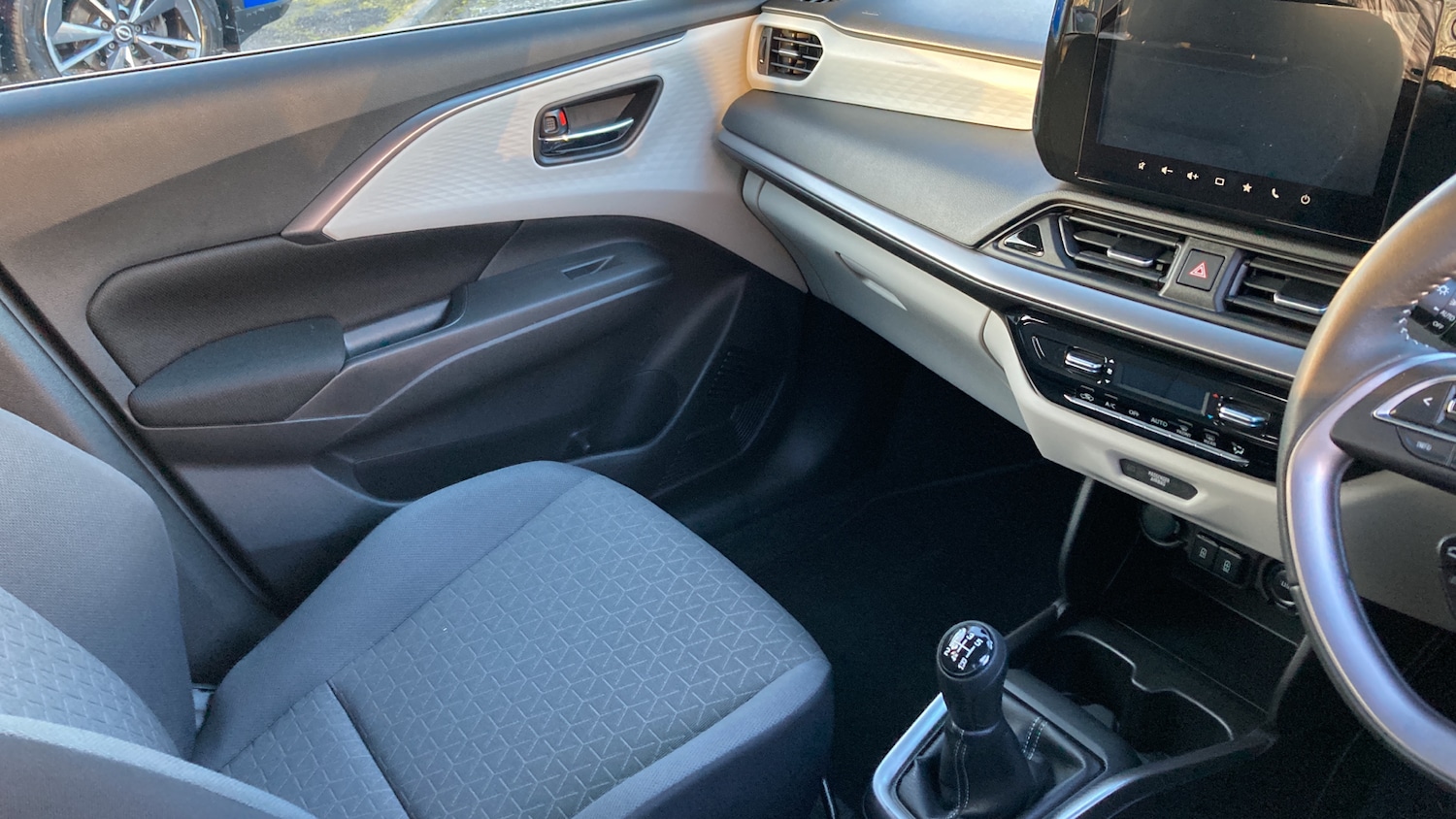 Used Suzuki Swift 2024 for sale - 77236995: Photo 14