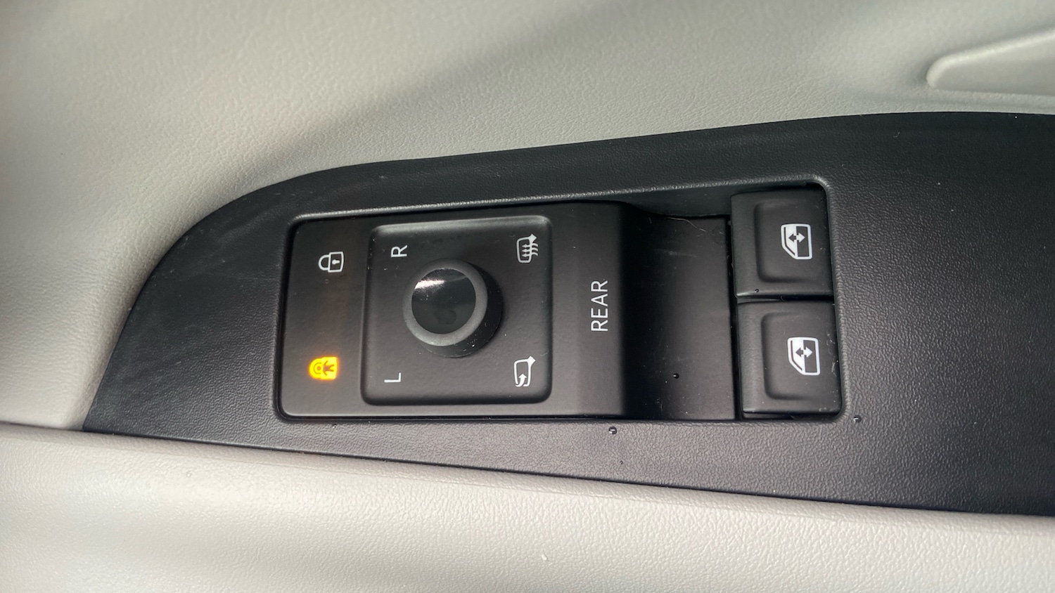 Used Ford Explorer 2025 for sale - 76829560: Photo 27