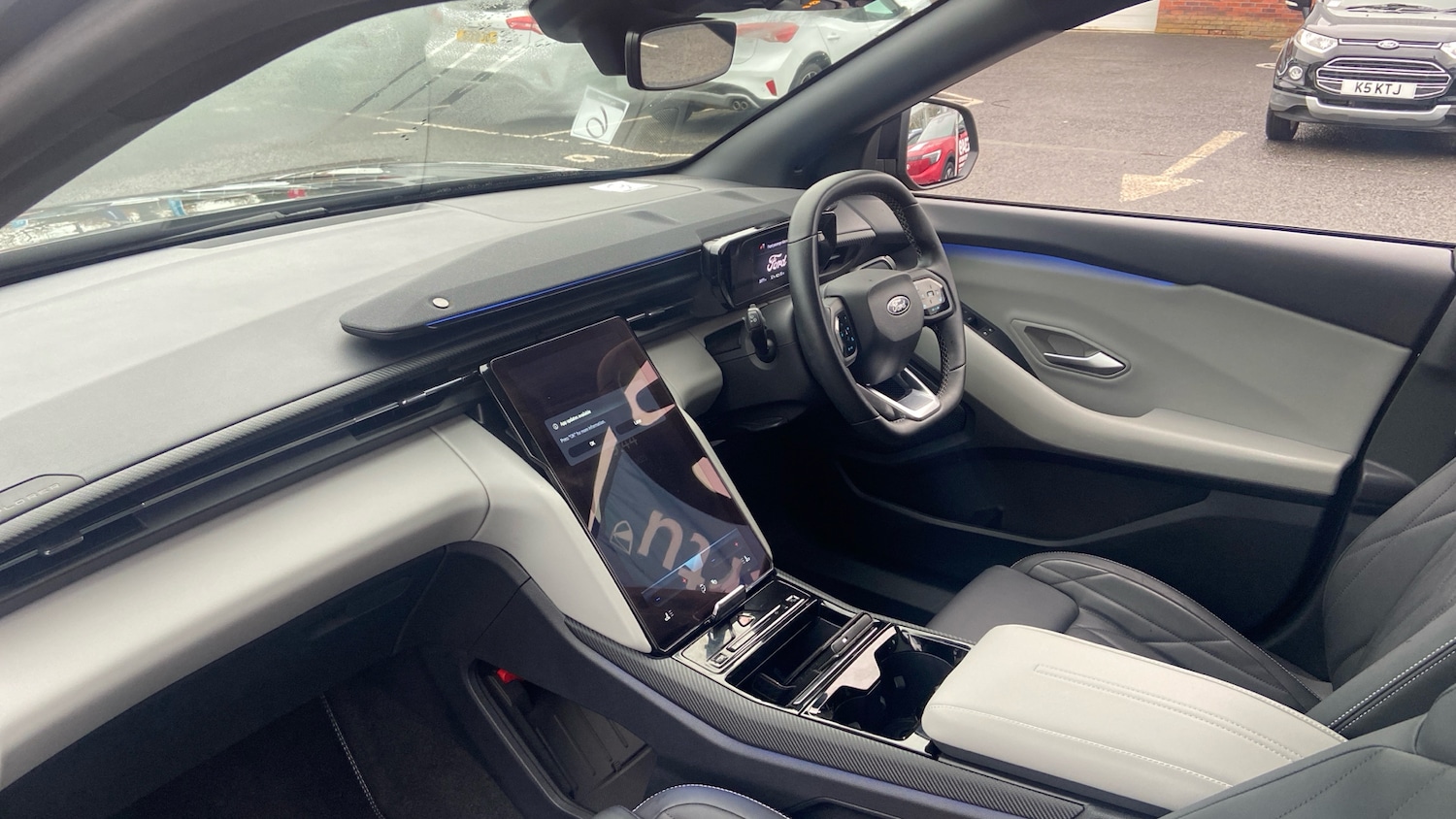 Used Ford Explorer 2025 for sale - 76829560: Photo 9