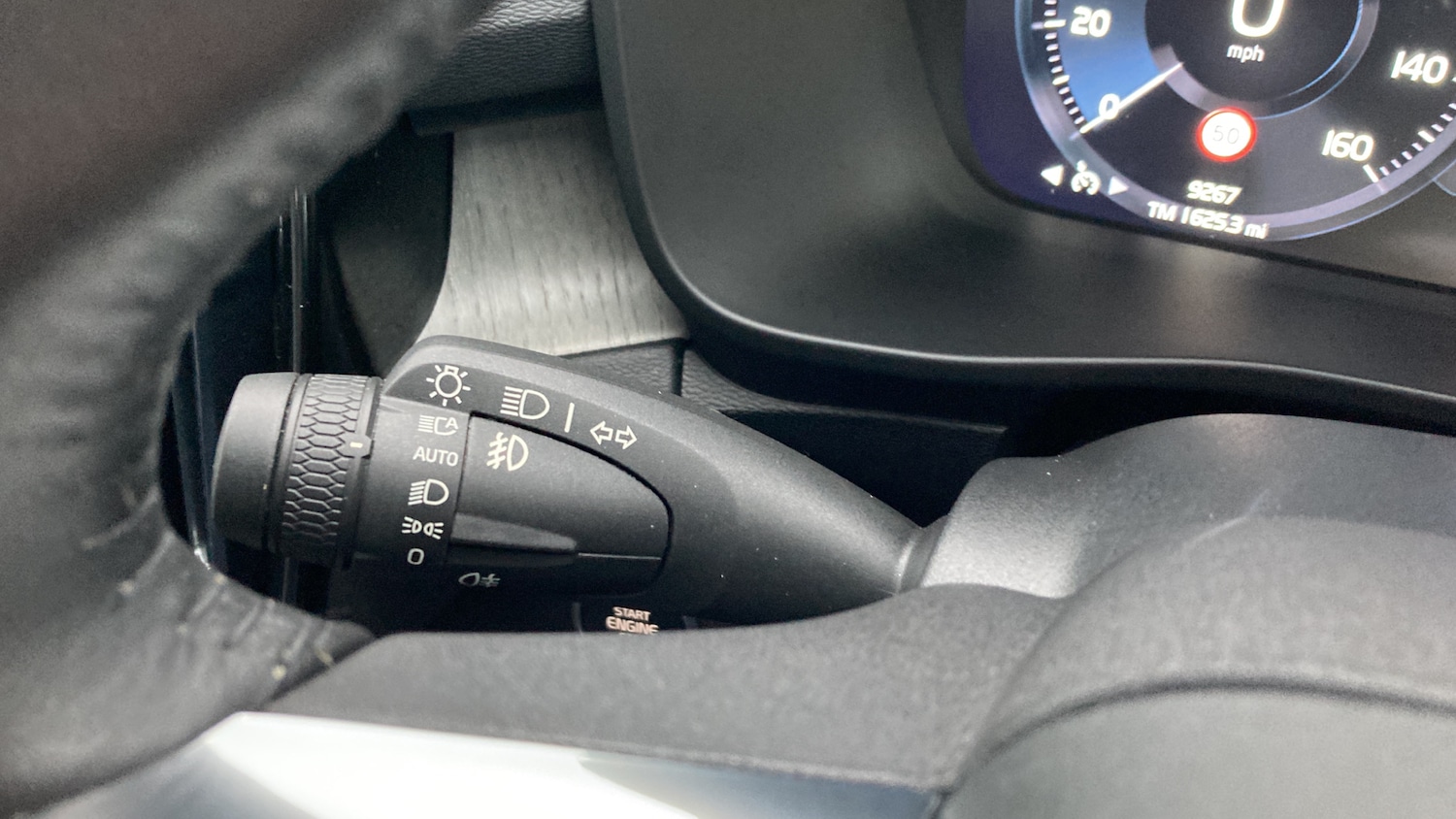 Used Volvo XC40 2020 for sale - 77036640: Photo 36