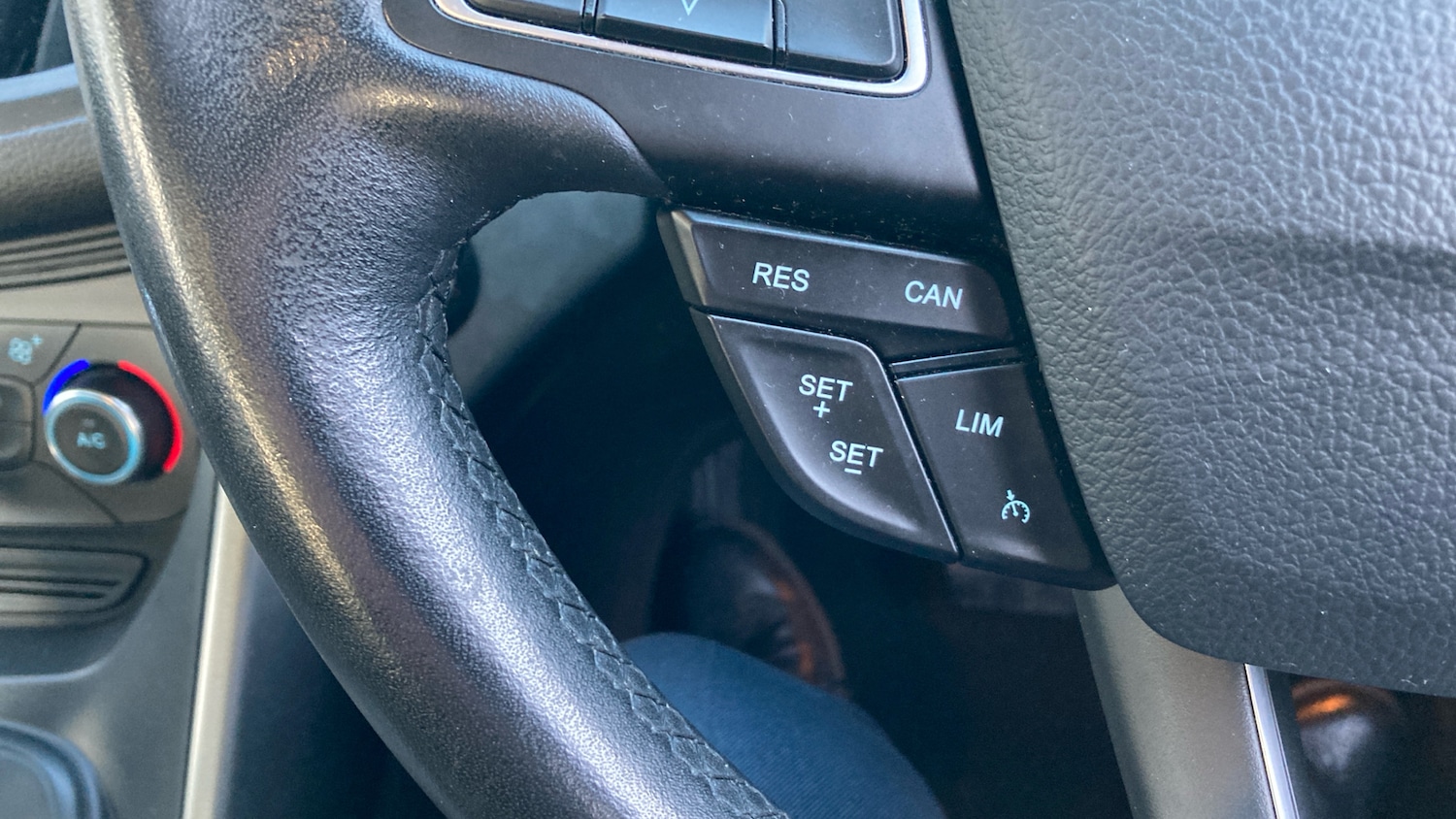 Used Ford Kuga 2017 for sale - 76984678: Photo 32