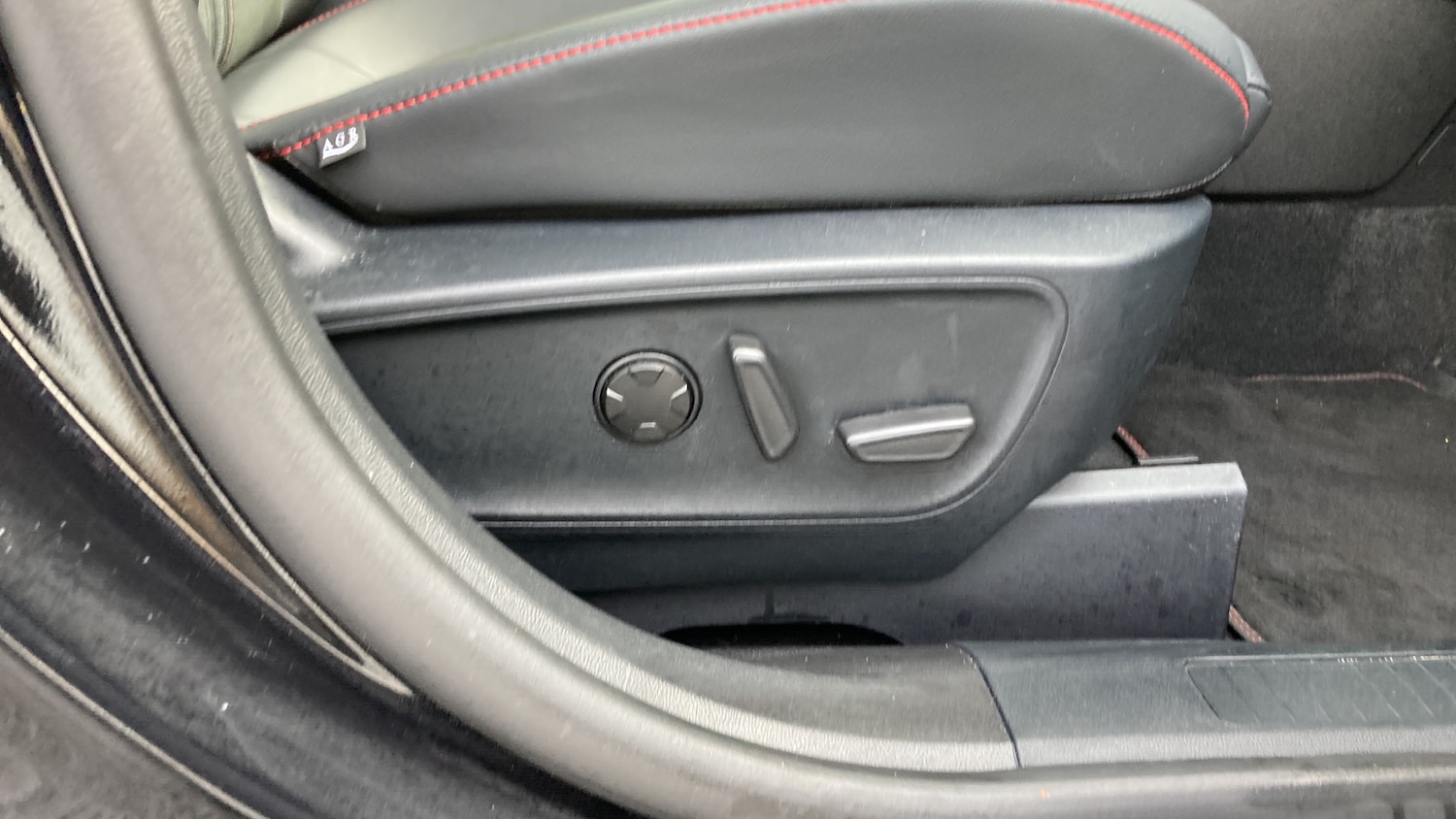 Used Ford Kuga 2025 for sale - 76663600: Photo 32