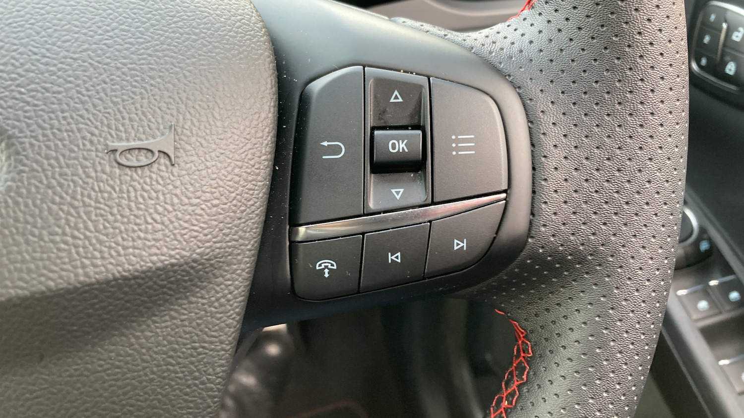 Used Ford Kuga 2025 for sale - 76663600: Photo 37