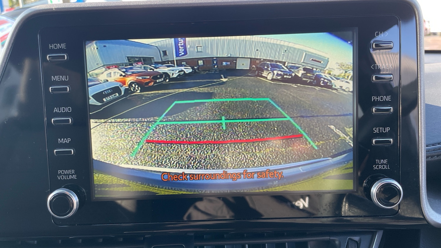 Used Toyota C-HR 2022 for sale - 76541300: Photo 28