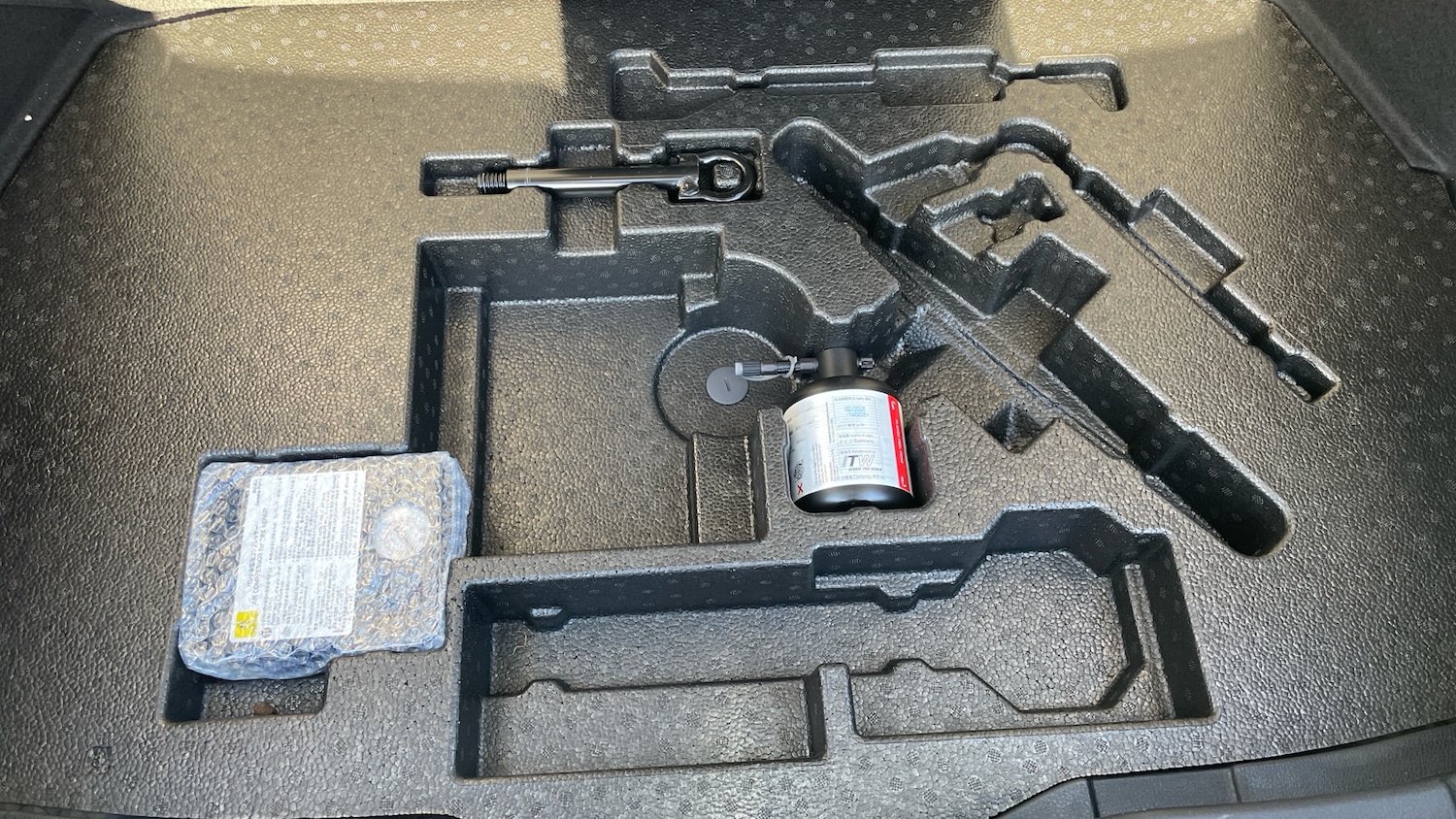 Used Toyota C-HR 2022 for sale - 76541300: Photo 29