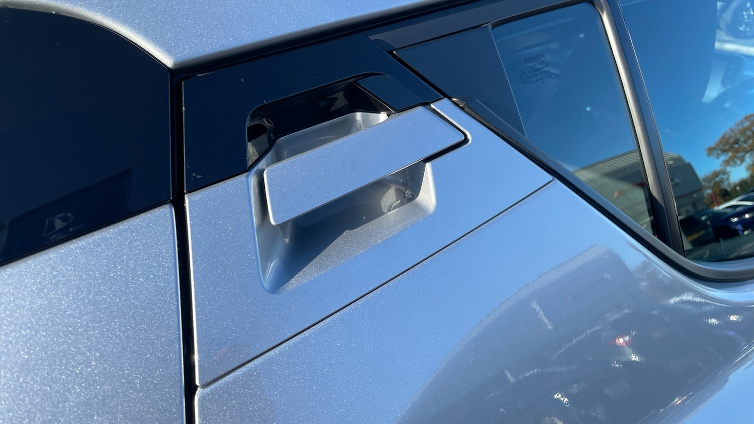 Used Toyota C-HR 2022 for sale - 76541300: Photo 30