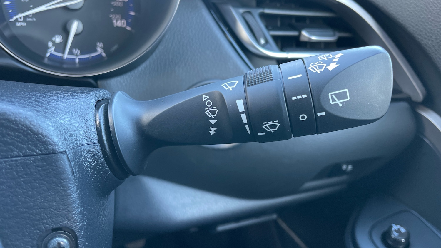 Used Toyota C-HR 2022 for sale - 76541300: Photo 37