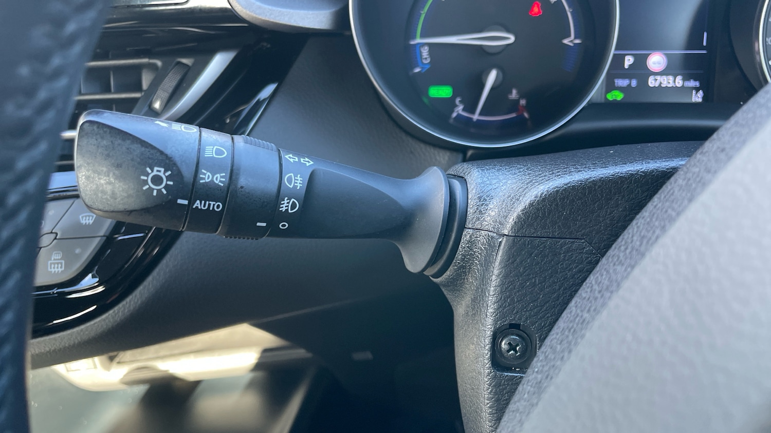 Used Toyota C-HR 2022 for sale - 76541300: Photo 38