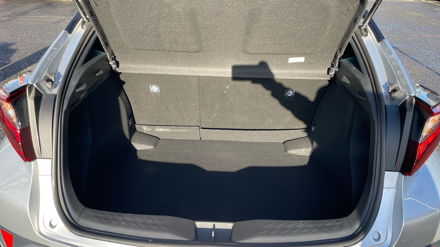 Used Toyota C-HR 2022 for sale - 76541300: Photo 4