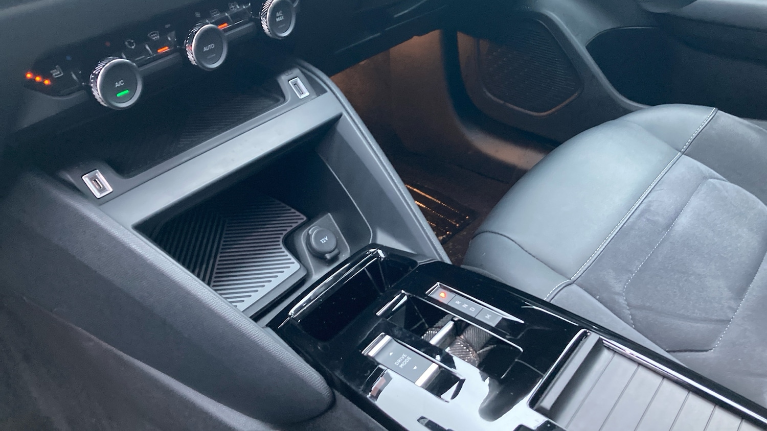 Used Citroen C4 2024 for sale - 77393918: Photo 13