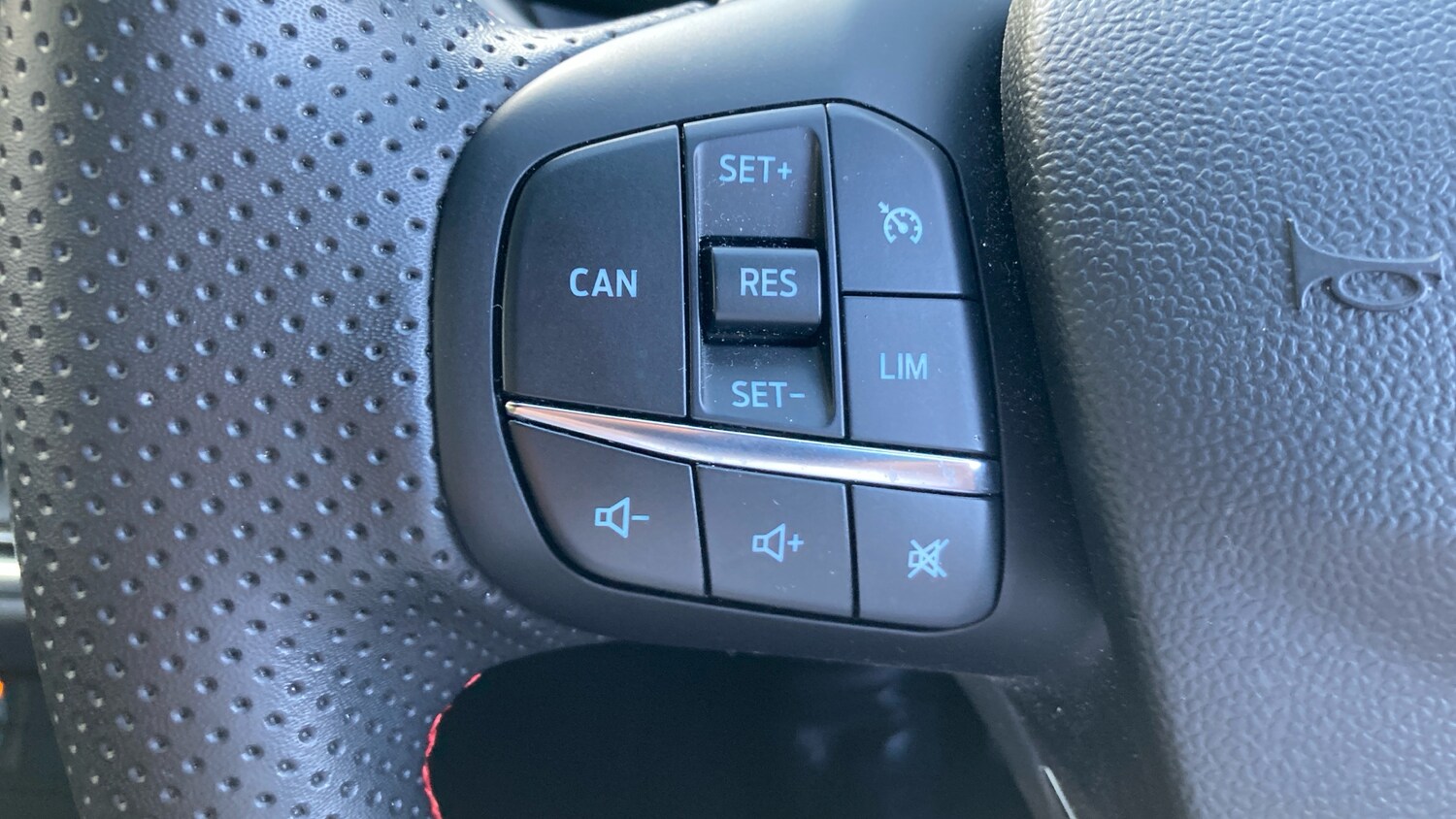 Used Ford Puma 2023 for sale - 78162336: Photo 32