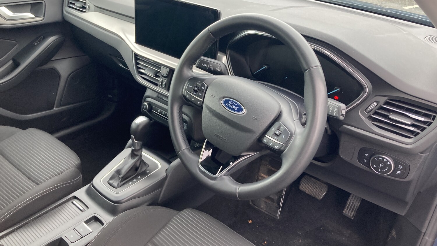 Used Ford Focus 2023 for sale - 77555215: Photo 11