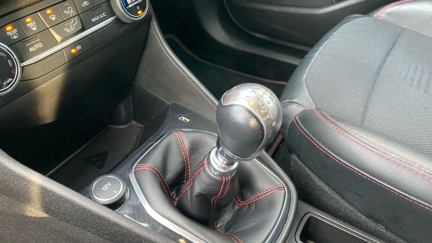 Used Ford Fiesta 2018 for sale - 76968725: Photo 13