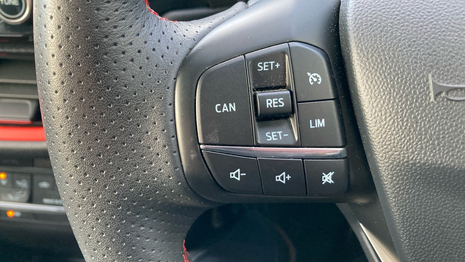 Used Ford Fiesta 2018 for sale - 76968725: Photo 24