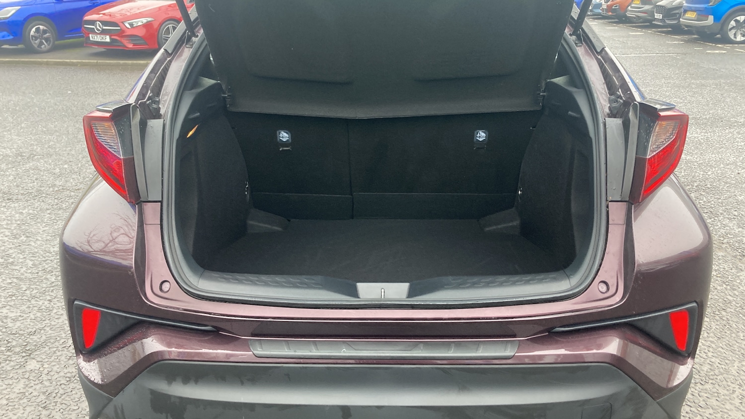 Used Toyota C-HR 2022 for sale - 77258724: Photo 4