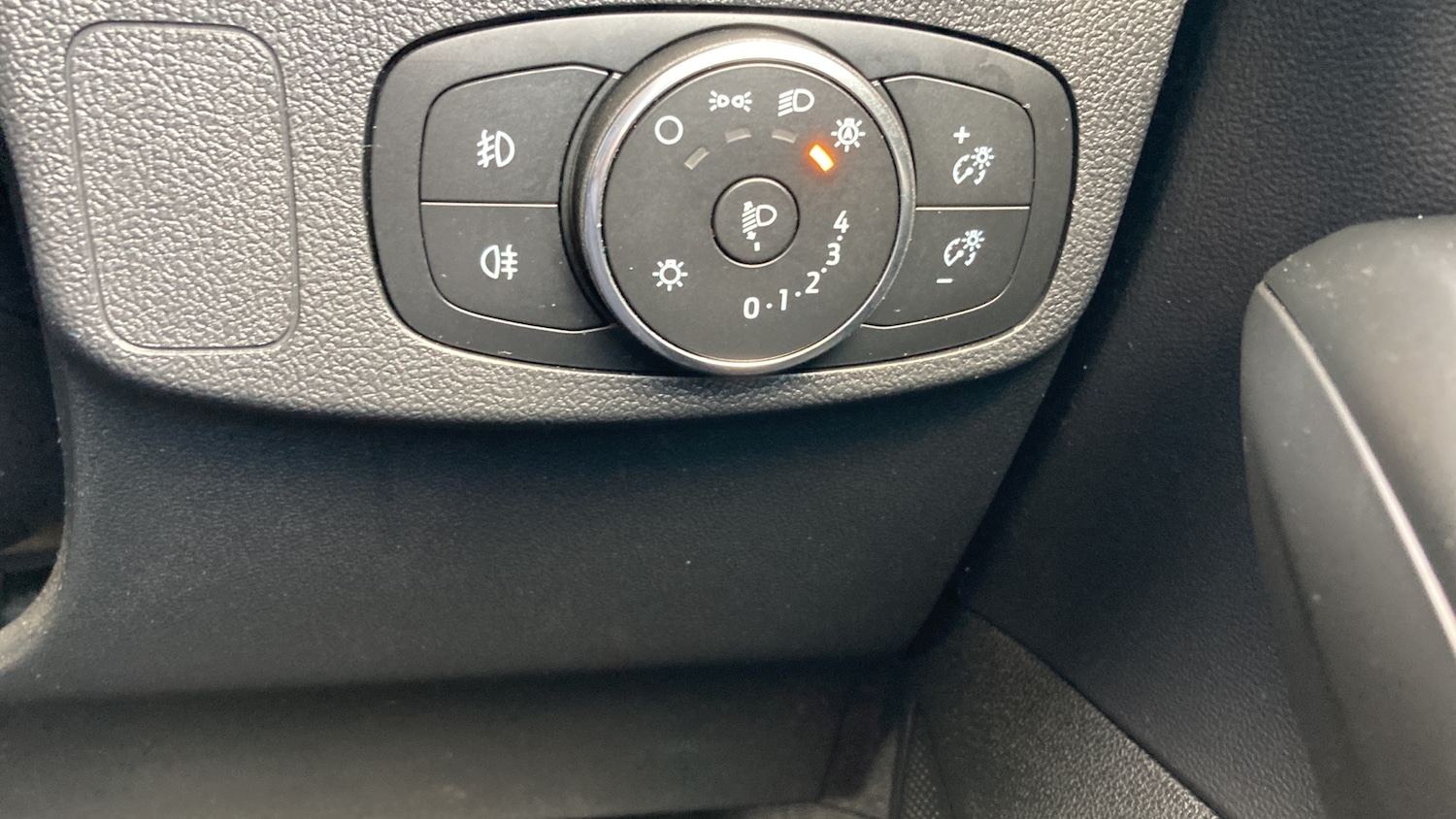 Used Ford Focus 2022 for sale - 76699182: Photo 32