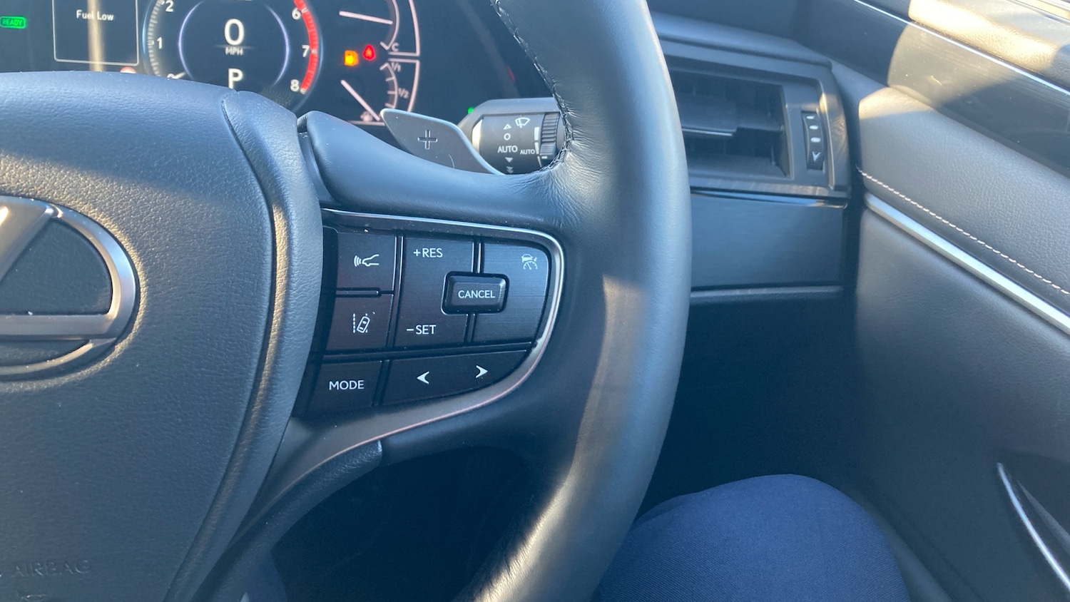 Used Lexus ES 2023 for sale - 76699184: Photo 28