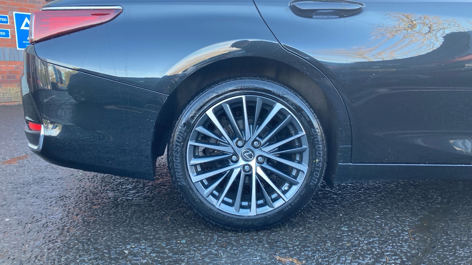 Used Lexus ES 2023 for sale - 76699184: Photo 7