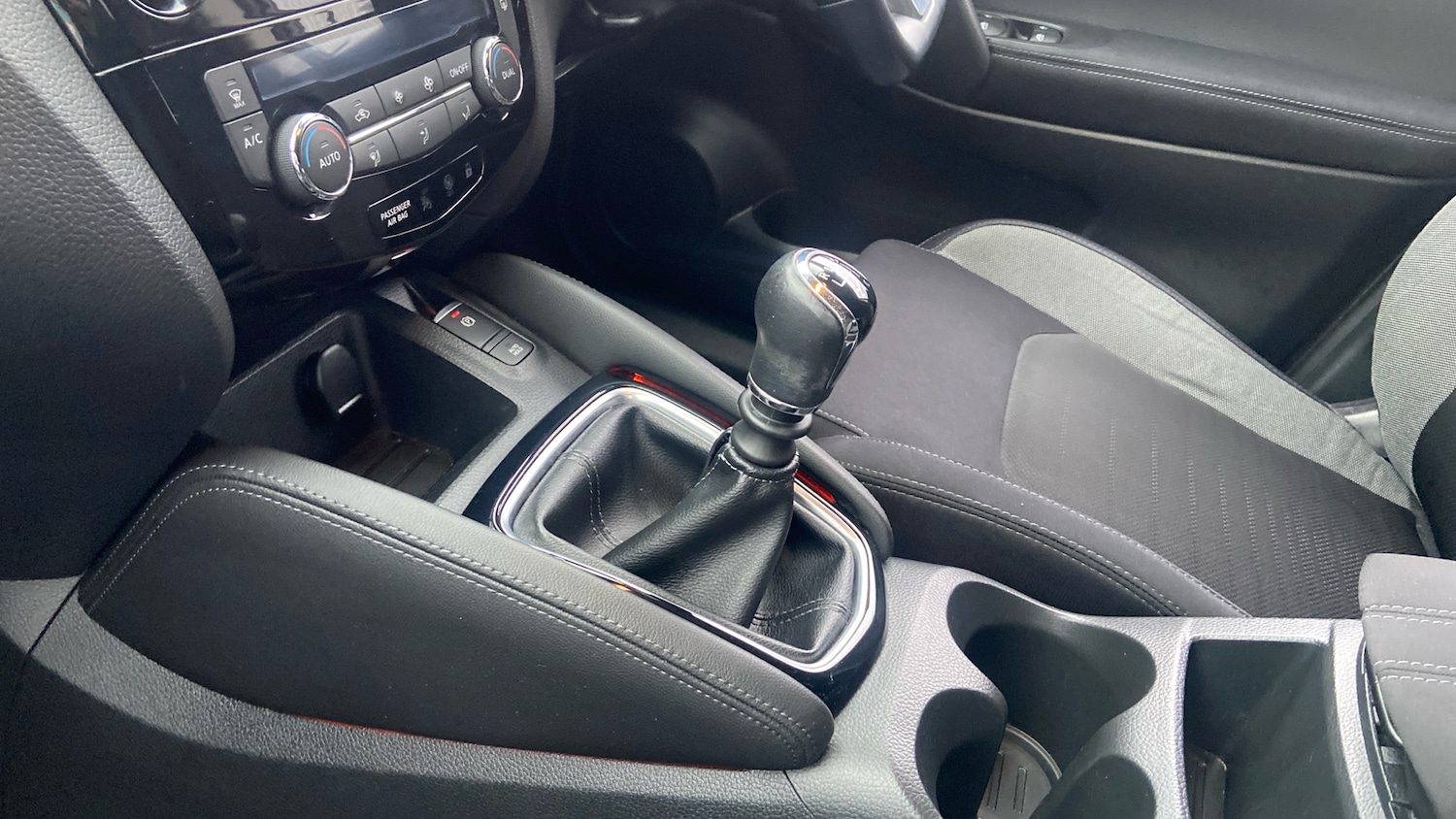 Used Nissan Qashqai 2018 for sale - 76493708: Photo 13