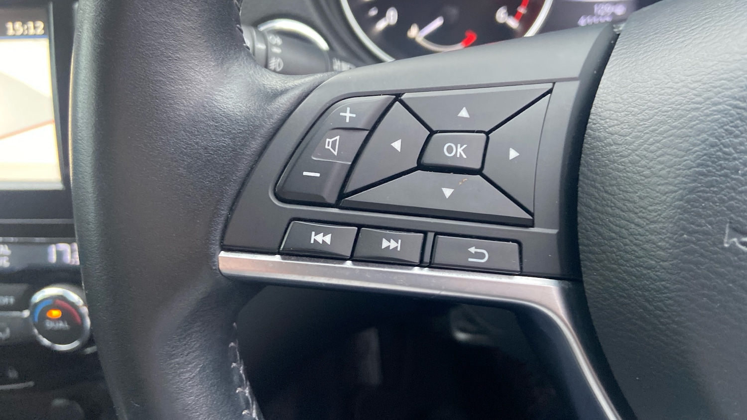 Used Nissan Qashqai 2018 for sale - 76493708: Photo 25