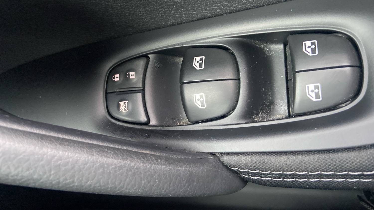 Used Nissan Qashqai 2018 for sale - 76493708: Photo 30