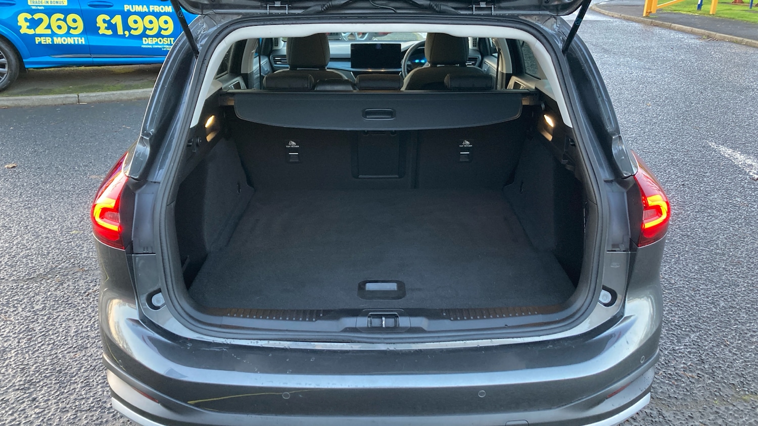 Used Ford Focus 2024 for sale - 76748013: Photo 4