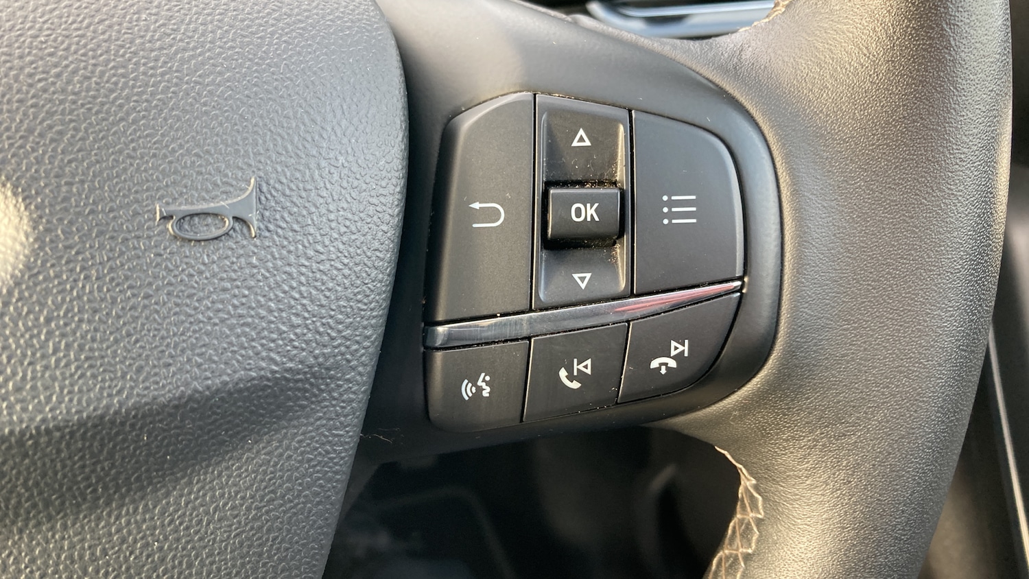 Used Ford Fiesta 2019 for sale - 76627870: Photo 32