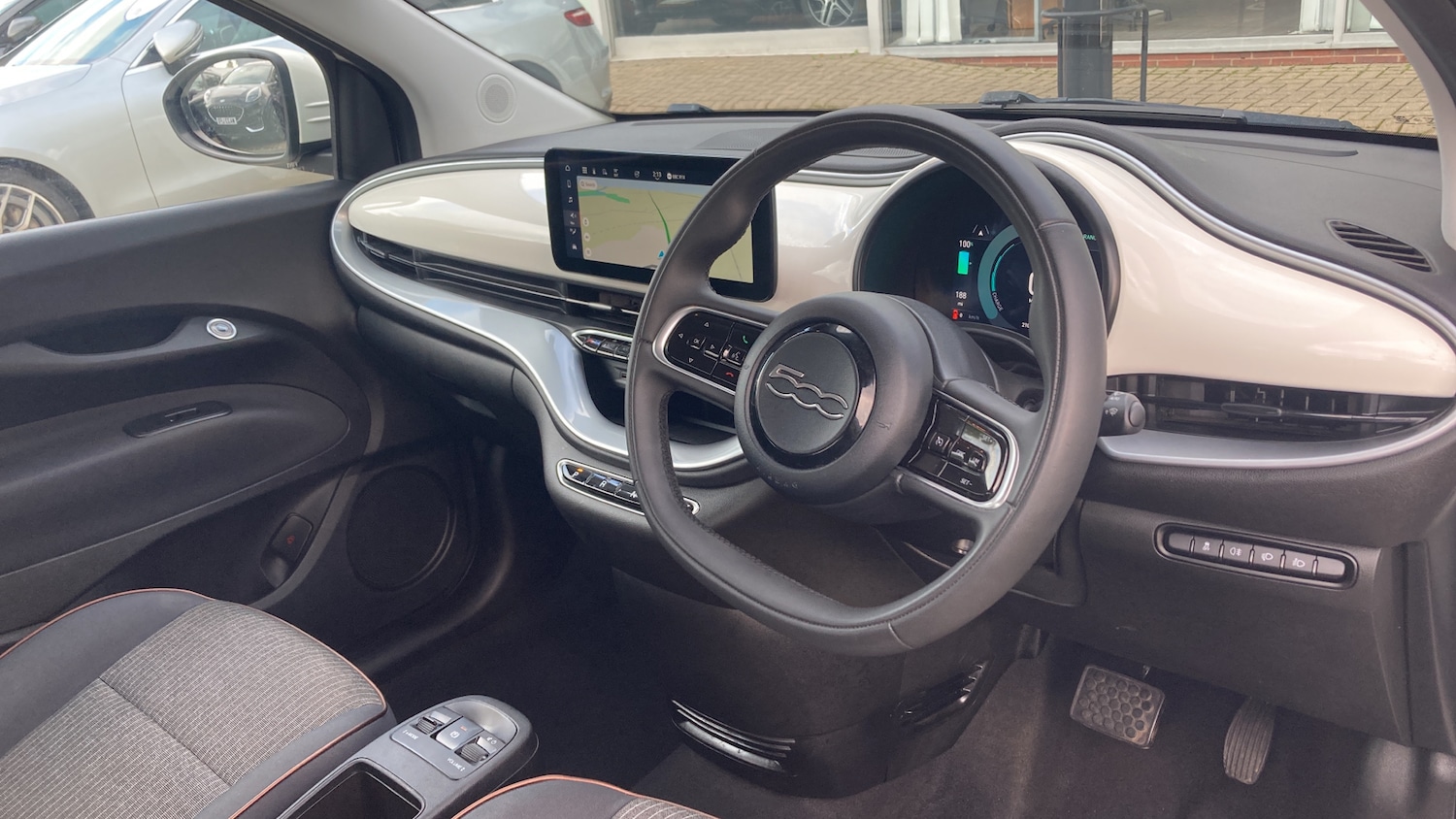 Used Fiat 500 2022 for sale - 76699187: Photo 11